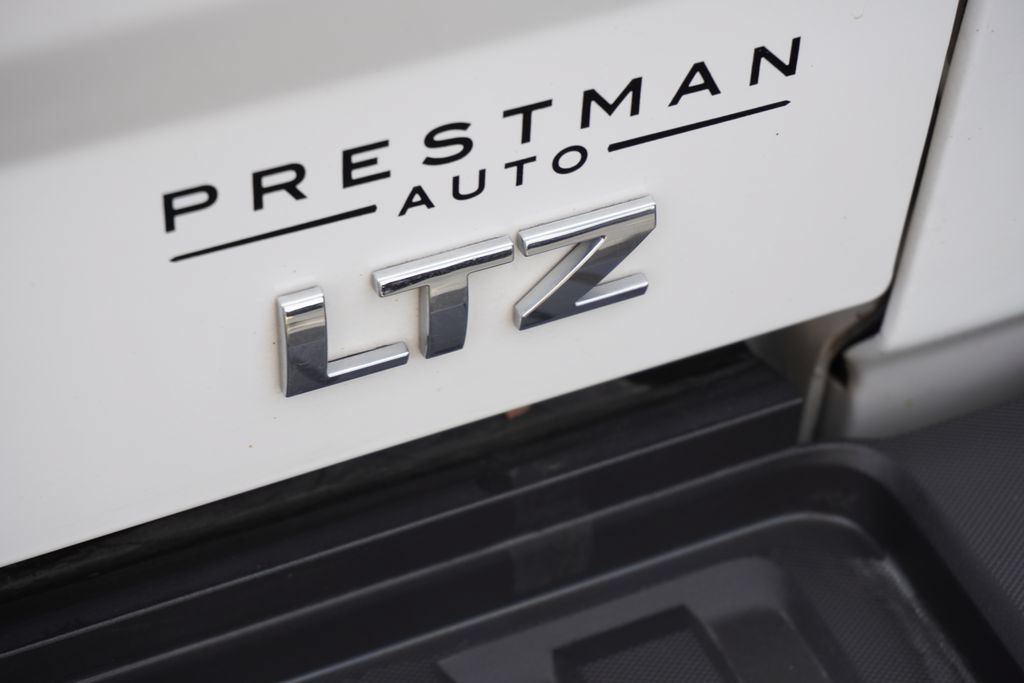Used 2019 Chevrolet Silverado 2500 LTZ w/ Duramax Plus Package AWD/4WD image 15