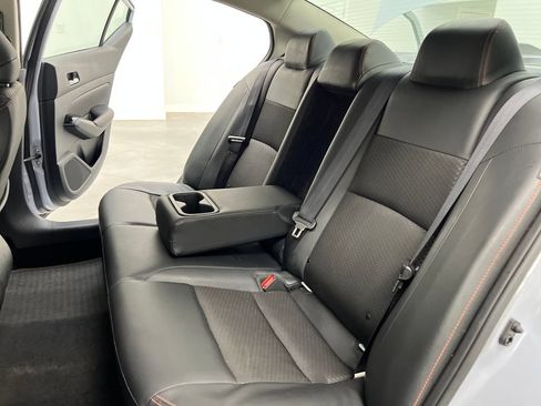 Used 2025 Nissan Altima 2.5 SR FWD image 16