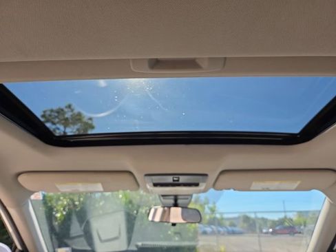 Used 2021 Nissan Altima 2.5 SV w/ SV Premium Package image 12