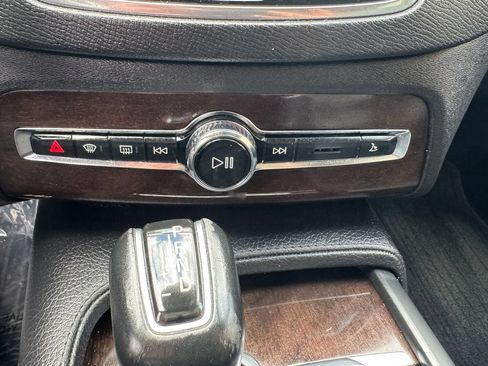 Used 2019 Volvo XC90 T6 Momentum w/ Advanced Package AWD/4WD image 28