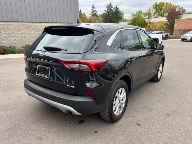 Used 2023 Ford Escape Active AWD/4WD image 5