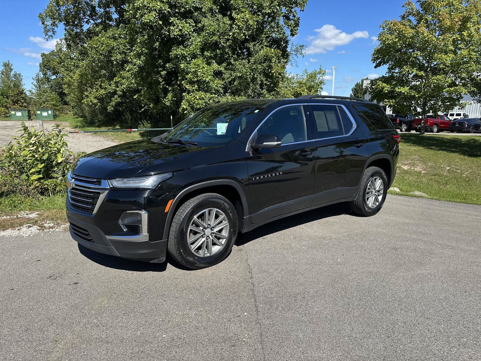 Used 2023 Chevrolet Traverse LT FWD image 20