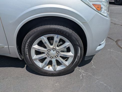 Used 2017 Buick Enclave Premium FWD image 11