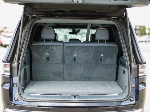 Used 2022 Jeep Grand Wagoneer Series II w/ Flexible Seating Group image 88