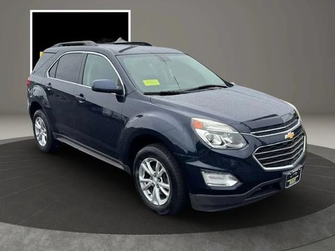 Used 2017 Chevrolet Equinox LT AWD/4WD image 3