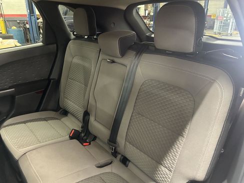 Used 2020 Ford Escape SE image 7