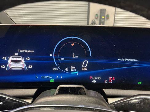 Certified 2025 Cadillac Optiq Sport 1 w/ LPO, ONYX Package AWD/4WD image 47