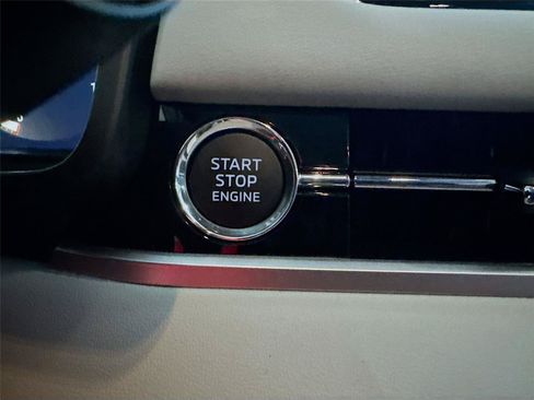 New 2026 Mitsubishi Outlander SEL FWD image 13