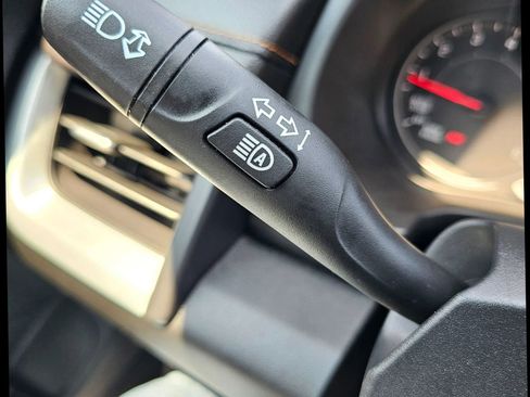 Used 2020 GMC Terrain SLT image 22