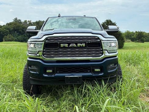 Used 2019 RAM 2500 Limited AWD/4WD image 2