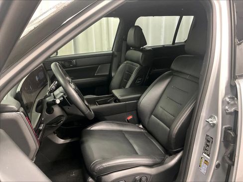 Used 2025 Hyundai Santa Fe Calligraphy image 10