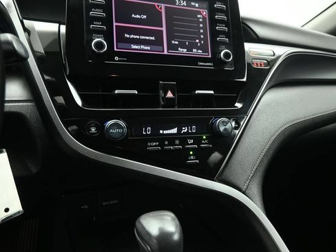 Used 2023 Toyota Camry SE FWD image 14