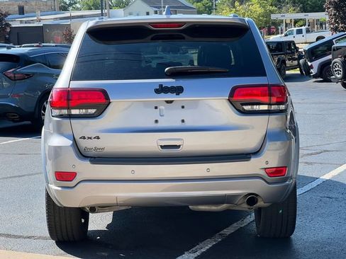 Used 2021 Jeep Grand Cherokee Laredo X AWD/4WD image 44