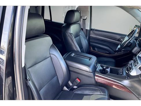 Used 2020 GMC Yukon SLT image 25