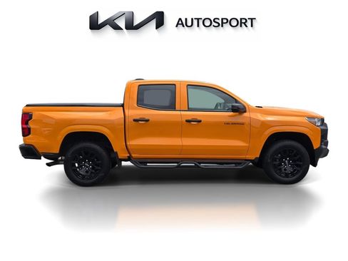 Used 2025 Chevrolet Colorado W/T w/ WT Custom Package RWD image 7