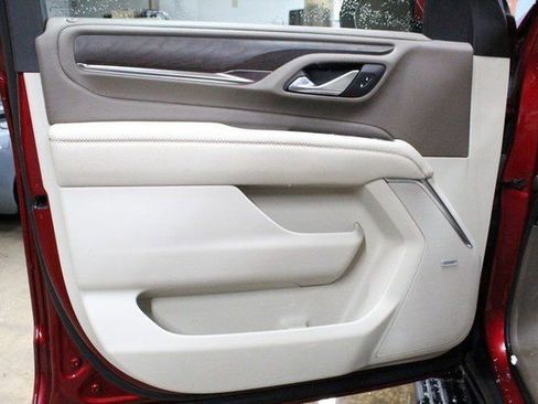 Used 2022 GMC Yukon XL Denali image 19