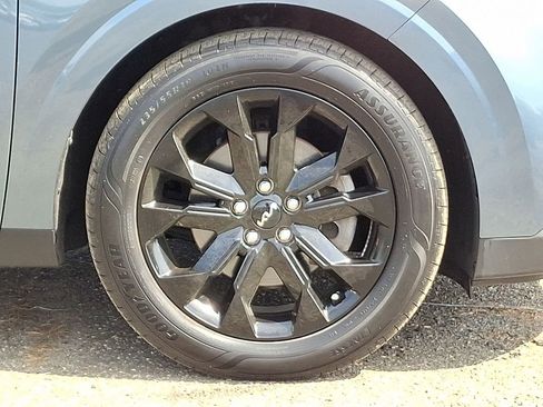 Used 2024 Kia Carnival SX Prestige FWD image 8
