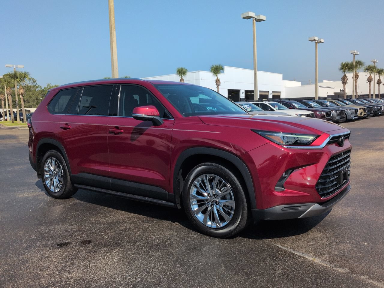 Used 2024 Toyota Grand Highlander AWD image 2