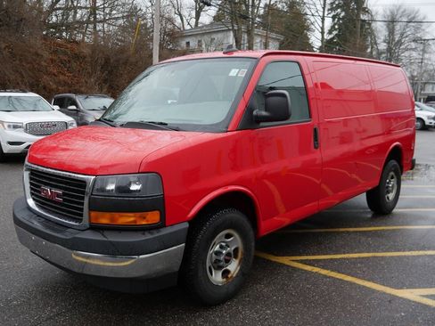 Used 2017 GMC Savana 2500 image 4