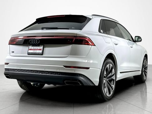Used 2025 Audi Q8 Premium w/ Black Optic Package image 5