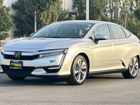 Certified 2021 Honda Clarity Plug-In Hybrid image 8