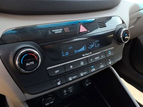 Used 2018 Hyundai Tucson Value AWD/4WD image 35