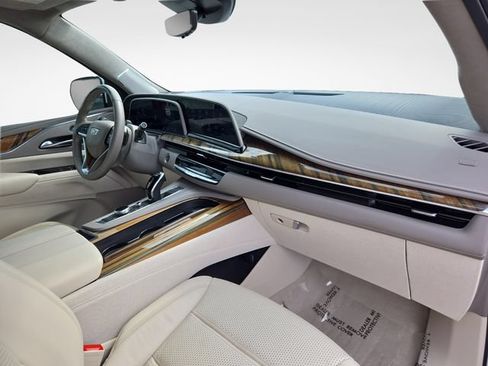 Used 2021 Cadillac Escalade Premium Luxury Platinum AWD/4WD image 45