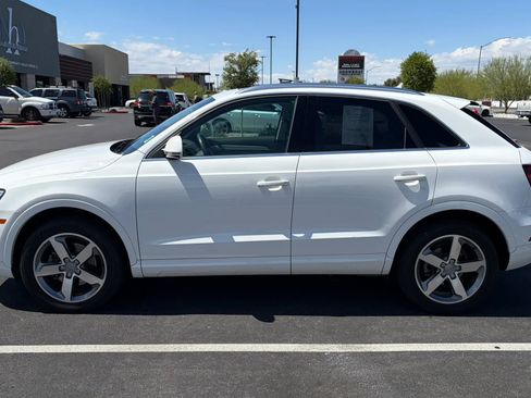 Used 2015 Audi Q3 2.0T Prestige AWD/4WD image 2
