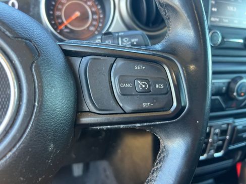 Used 2020 Jeep Wrangler Unlimited Sport S AWD/4WD image 19