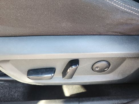 Used 2021 Nissan Rogue SV image 15