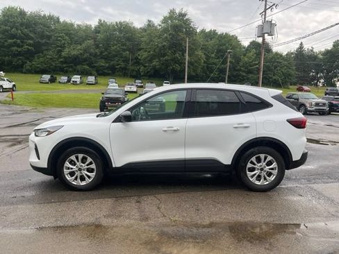 Used 2025 Ford Escape Active AWD/4WD image 9