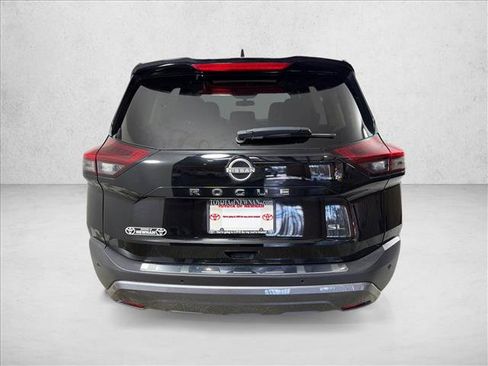 Used 2023 Nissan Rogue SL FWD image 5