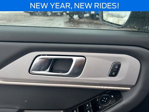 New 2026 Ford Explorer Active image 12