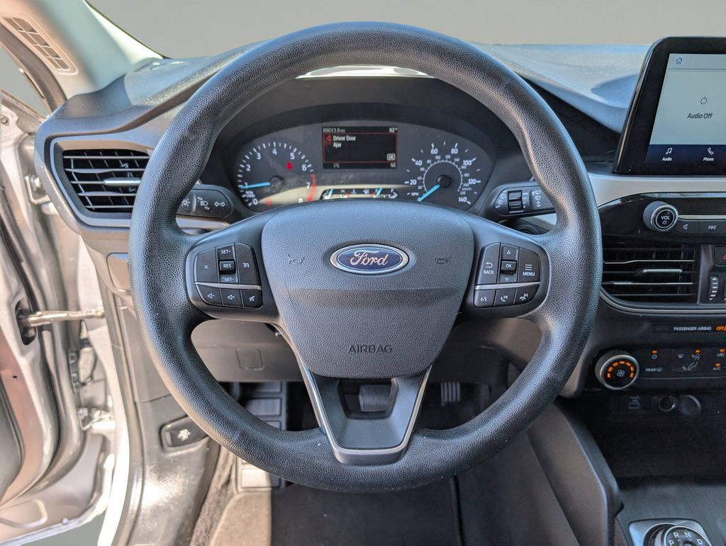 Used 2022 Ford Escape SE FWD image 20