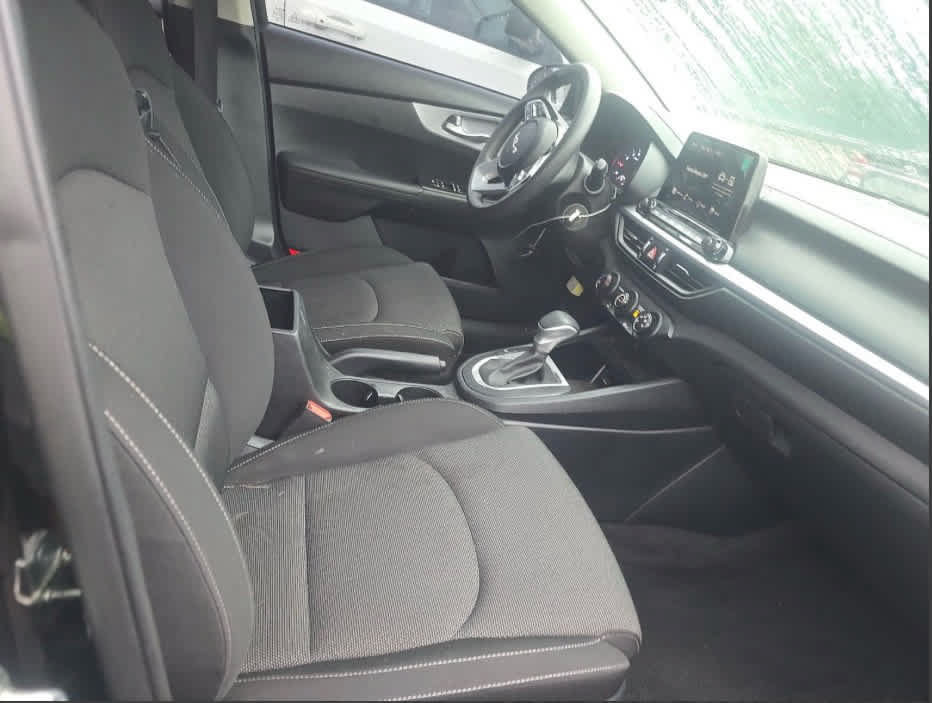 Used 2024 Kia Forte LX FWD image 18