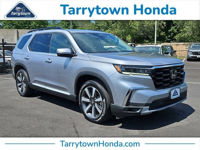 Certified 2023 Honda Pilot Touring image 1