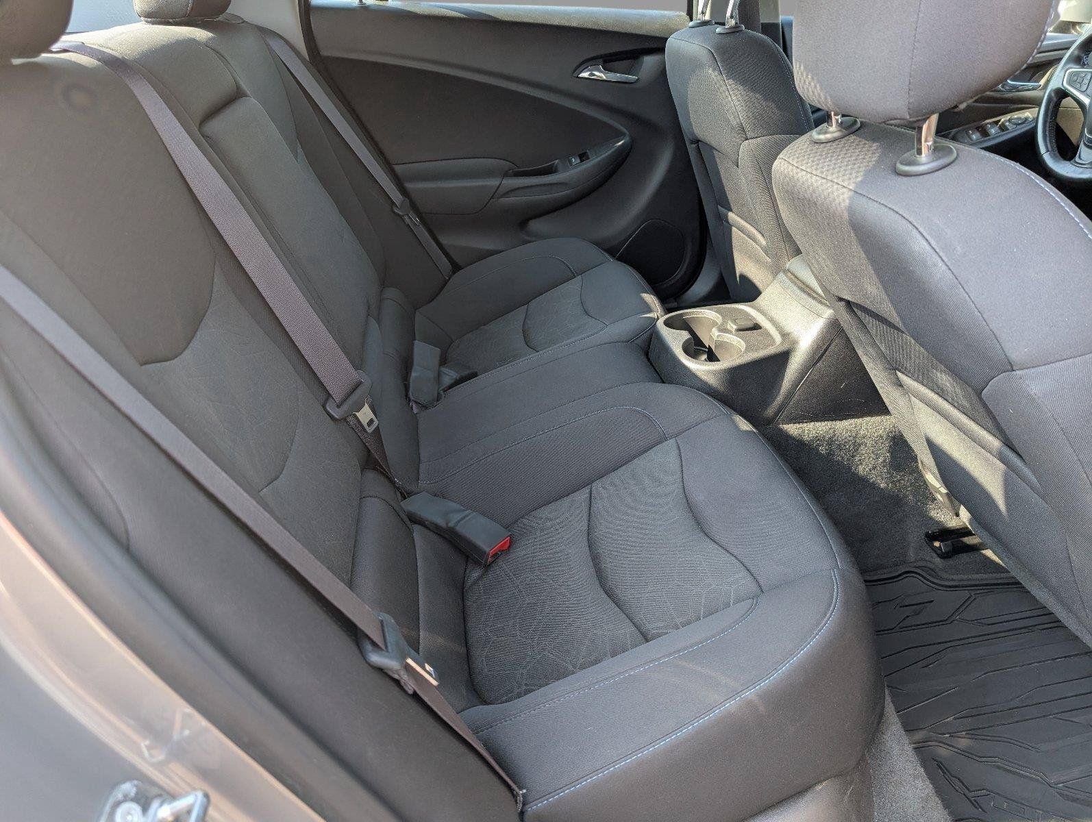 Used 2017 Chevrolet Volt LT FWD image 37