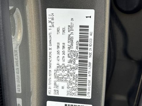 Used 2024 Toyota Tacoma Trailhunter image 28