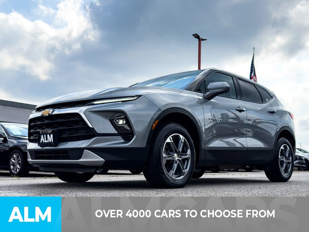 Used 2023 Chevrolet Blazer LT w/ Driver Confidence Package FWD image 2