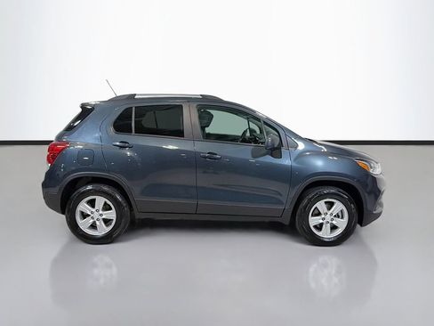 Used 2022 Chevrolet Trax LT w/ Driver Confidence Package AWD/4WD image 10