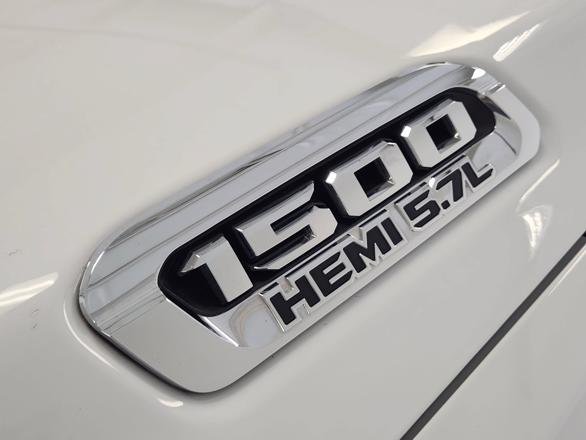 Used 2019 RAM 1500 Big Horn AWD/4WD image 11