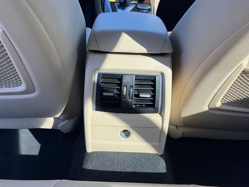 Used 2018 BMW 330i Sedan w/ Convenience Package RWD image 16