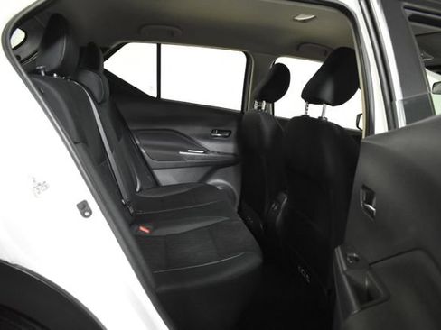 Used 2024 Nissan Kicks SV FWD image 30