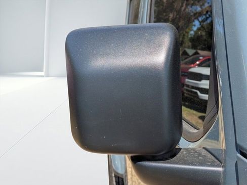 New 2025 Jeep Gladiator Sport image 10