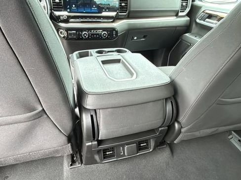 Used 2025 Chevrolet Silverado 1500 LT RWD image 22