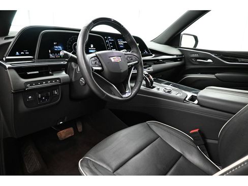 Certified 2024 Cadillac Escalade Sport w/ LPO, ONYX Package AWD/4WD image 37