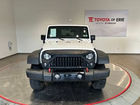 Used 2017 Jeep Wrangler Sport AWD/4WD image 2