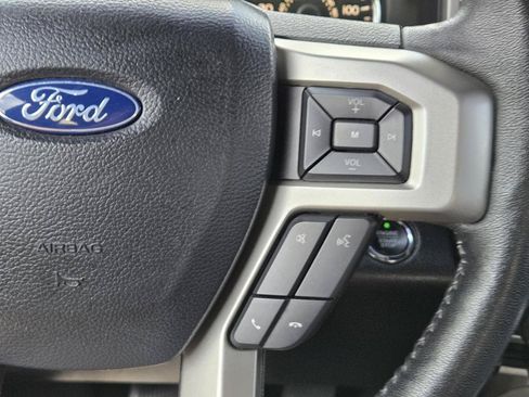 Used 2020 Ford F150 Lariat AWD/4WD image 23