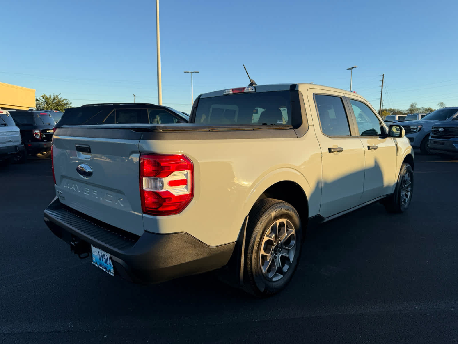 Used 2022 Ford Maverick XLT w/ XLT Luxury Package FWD image 18