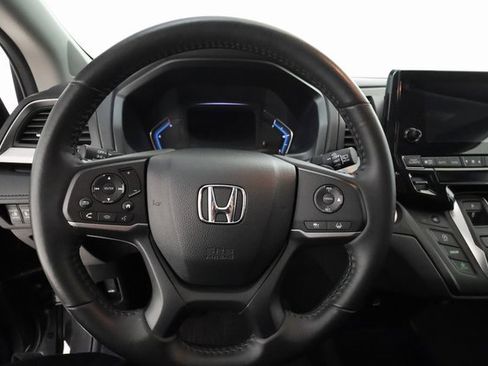 Used 2024 Honda Odyssey EX-L image 11